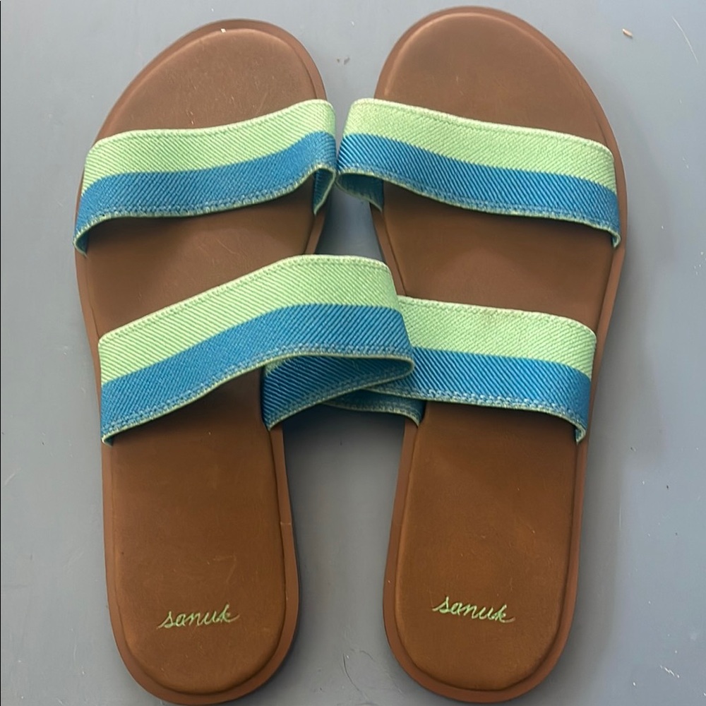 Sanuk Sandals with Vibrant Straps NEW! Size 10